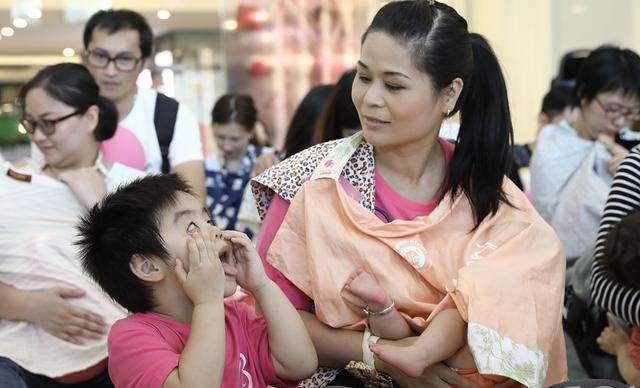 电影《哺乳战士》免费观看:越南电影喂奶免费观看
