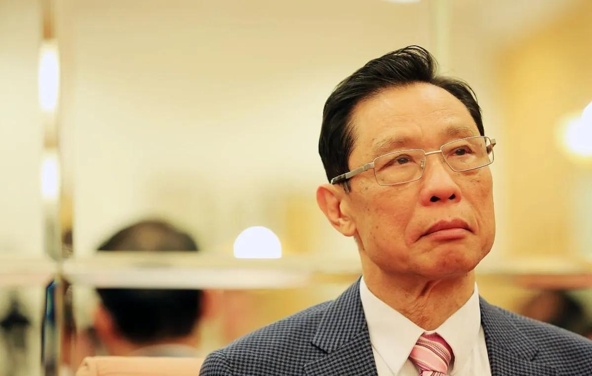 明年疫情还会严重吗？科学预测与应对策略全解析