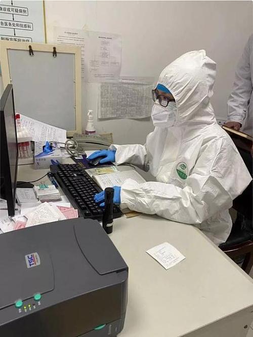新冠的最新症状和表现腹泻/新冠状病毒的症状腹泻是什么样的