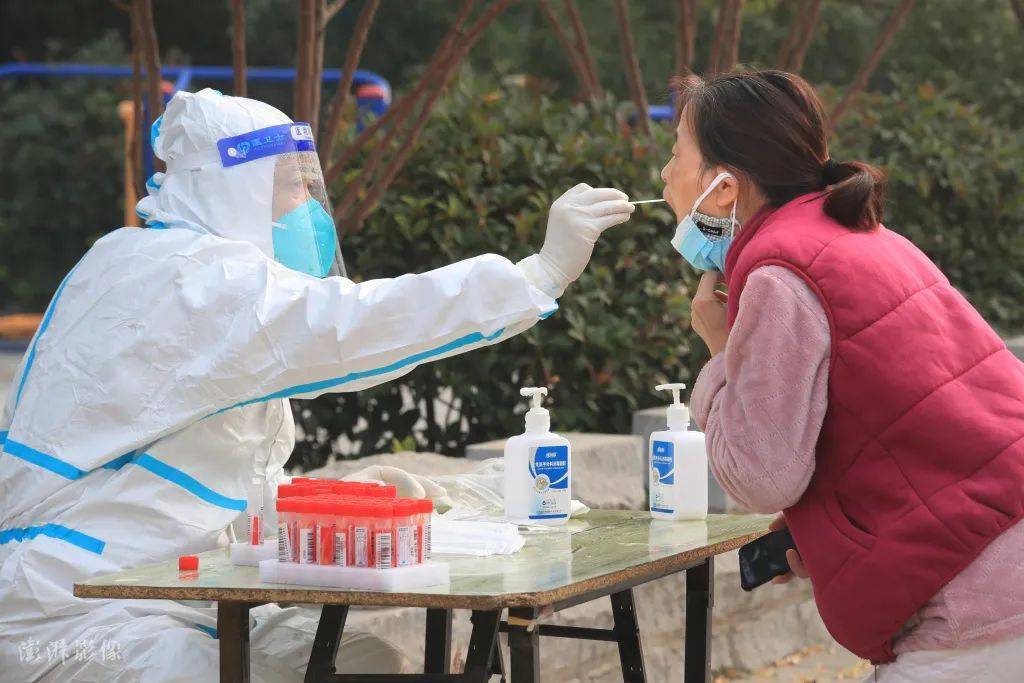 做没做核酸检测社区知道吗（没有做核酸可以出入小区吗）