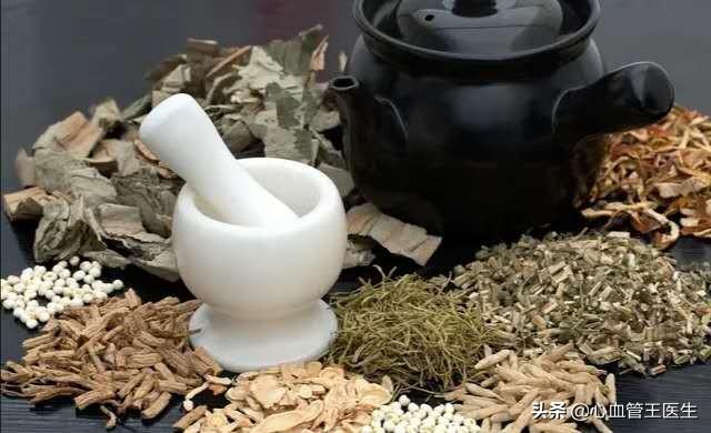 【新冠怎么不说蝙蝠了,新冠病毒为什么不能像非典一样突然消失呢?】