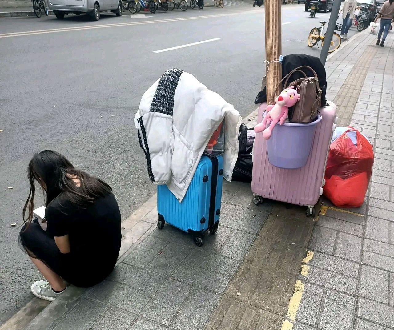 郑州富士康停产了吗:郑州富士康要搬迁是真的吗 郑州富士康停产了吗:郑州富士康要搬迁是真的吗