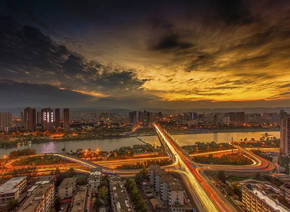 山西省乌鲁木齐市(中国乌鲁木齐市) 山西省乌鲁木齐市(中国乌鲁木齐市)