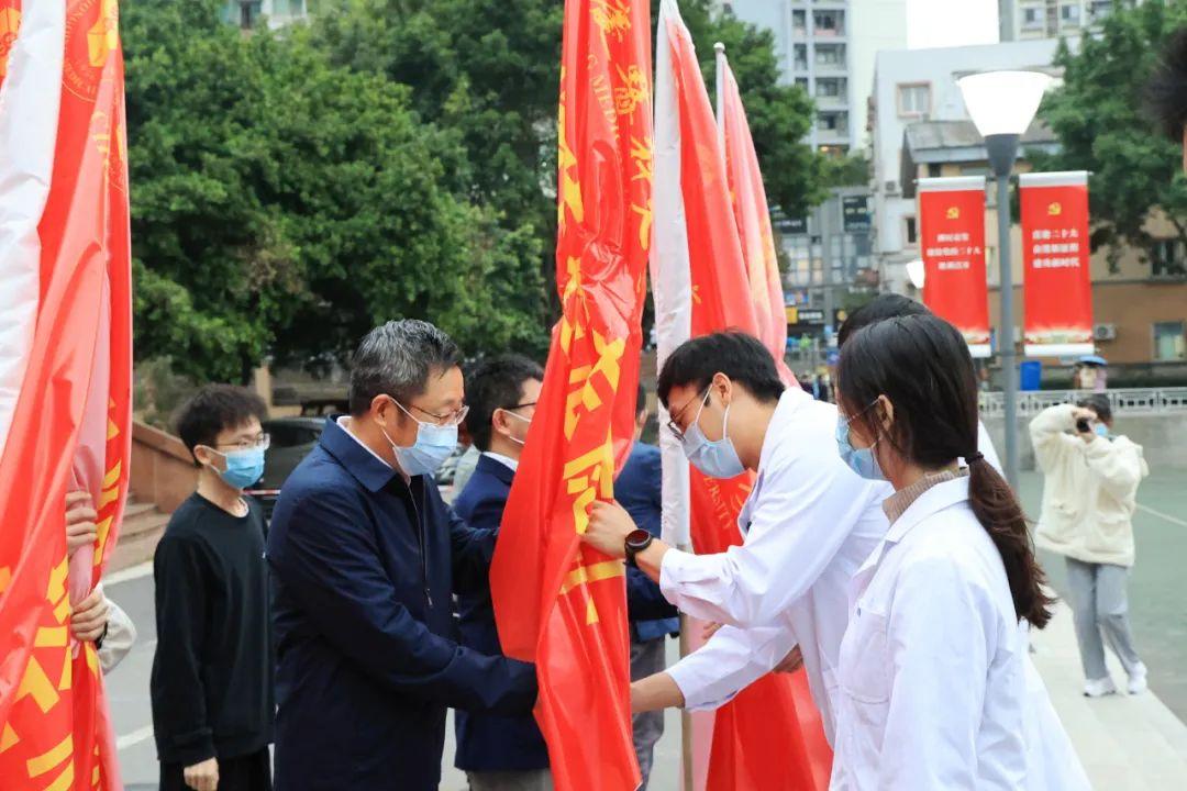 【重庆市疫情办/重庆市政府疫情服务电话】 【重庆市疫情办/重庆市政府疫情服务电话】