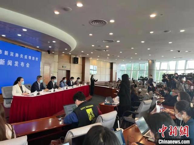 【上海市疫情防控工作领导小组成员/上海市疫情防控领导小组办公室主任】 【上海市疫情防控工作领导小组成员/上海市疫情防控领导小组办公室主任】