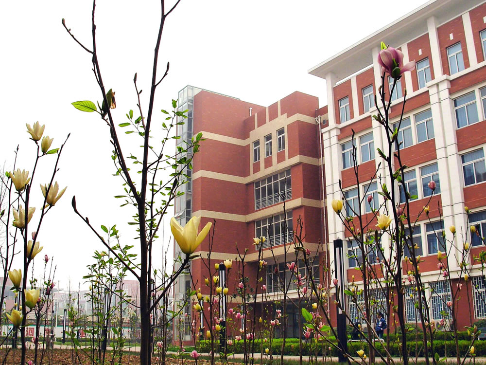 郑州师范学院官方电话/郑州师范学院电话咨询